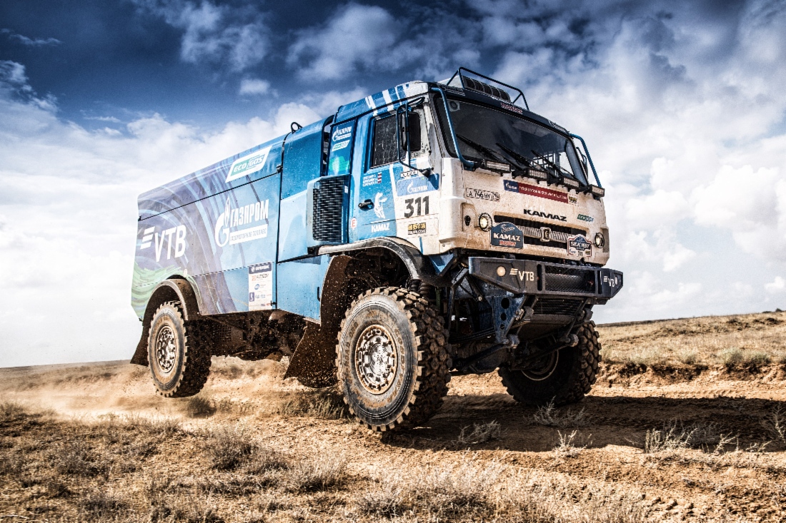 Gasbetriebener KAMAZ ging erfolgreich durchs Ziel in der Silk Way Rallye 2018