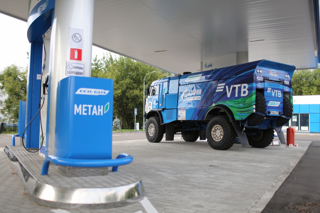 Gasbetriebener KAMAZ ging erfolgreich durchs Ziel in der Silk Way Rallye 2018