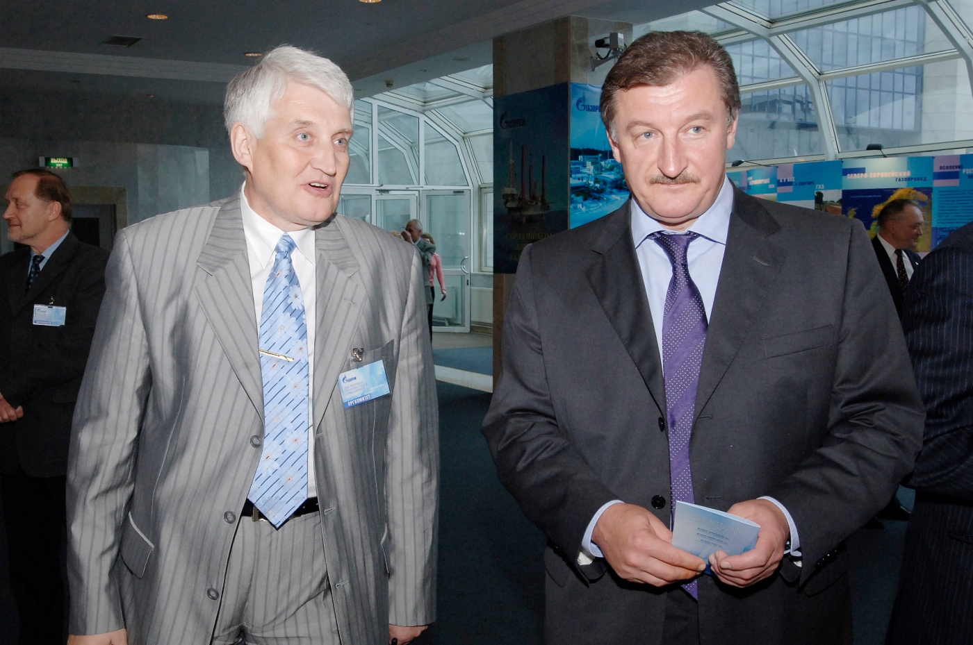 Alexander Kozlov (rechts) am Tag der Mitarbeiter der Öl- und Gasindustrie, 1. September 2005