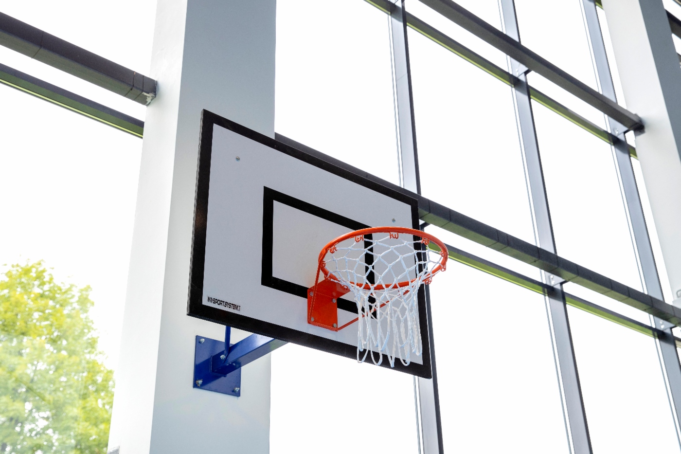 Sporthalle im Sport- und Gesundheitskomplex in Metallostroi
