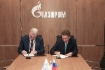 Alexey Miller und der Vorstandsvorsitzende  und Generaldirektor des Konzerns Almaz-Antey, Yan Novikov, unterzeichneten im Rahmen des Russischen Investitionsforums in Sotschi einen langfristigen Vertrag zu Lieferungen importsubstituierender Produkte aufgrund zukünftiger garantierter Abnahmemengen
