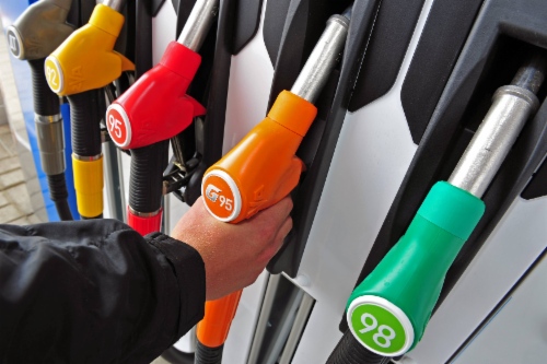 An einer Tankstelle der ОАО Gazprom Neft