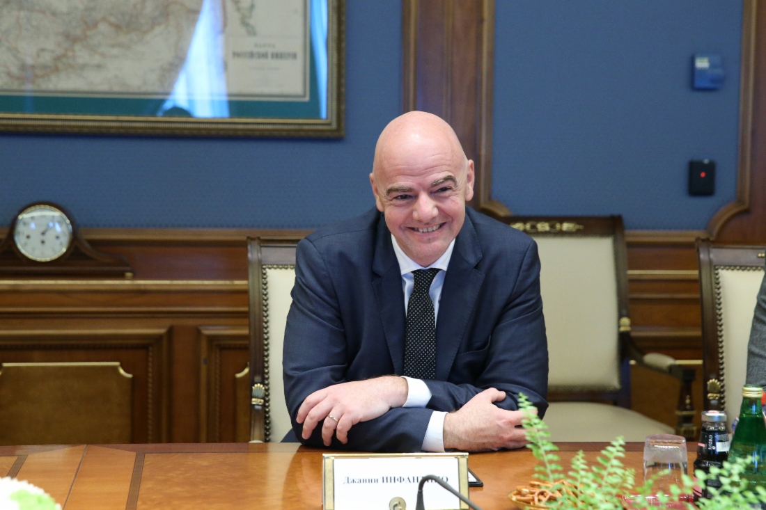 Gazprom und FIFA besprachen Zusammenarbeit bei der Vorbereitung auf den FIFA Confederations Cup 2017 und die FIFA Fußball-Weltmeisterschaft 2018