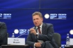 Alexey Miller spricht in der Podiumsdiskussion zum Thema „Geoökonomie großer Infrastrukturprojekte“ im Rahmen des Petersburger Internationalen Wirtschaftsforums