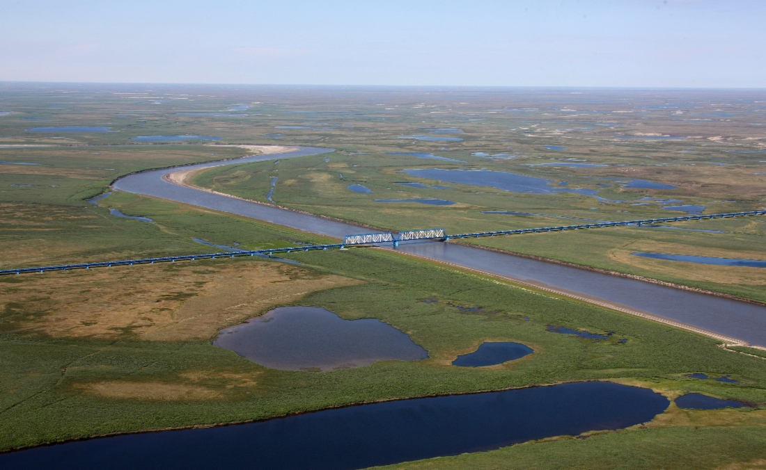 Brücke über den Fluss Juribei