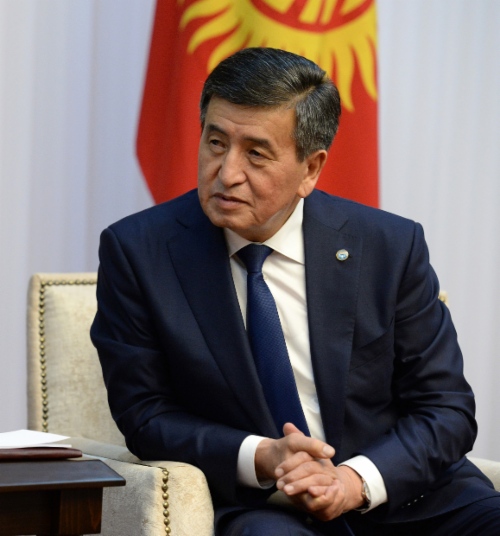 Arbeitstreffen zwischen Alexey Miller und dem Präsidenten der Kirgisischen Republik, Sooronbay Jeenbekov, in Bischkek