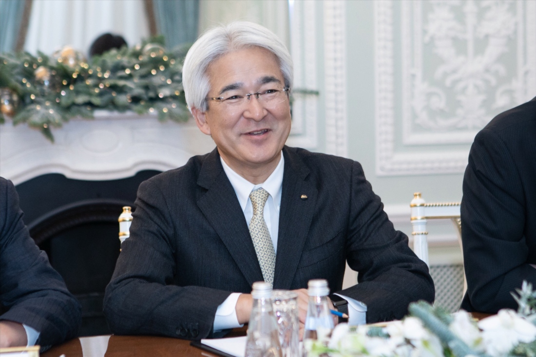 Ein Arbeitstreffen zwischen Alexey Miller und dem Senior Managing Executive Officer der Itochu Corporation, Yoshihisa Suzuki, fand in Sankt Petersburg statt
