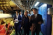 Das Startzeichen für die Tiefseeverlegung der TurkStream gab Präsident der Russischen Föderation, Vladimir Putin (in der Mitte), während seines Besuchs auf dem Rohrleger Pioneering Spirit. Foto: RIA Novosti