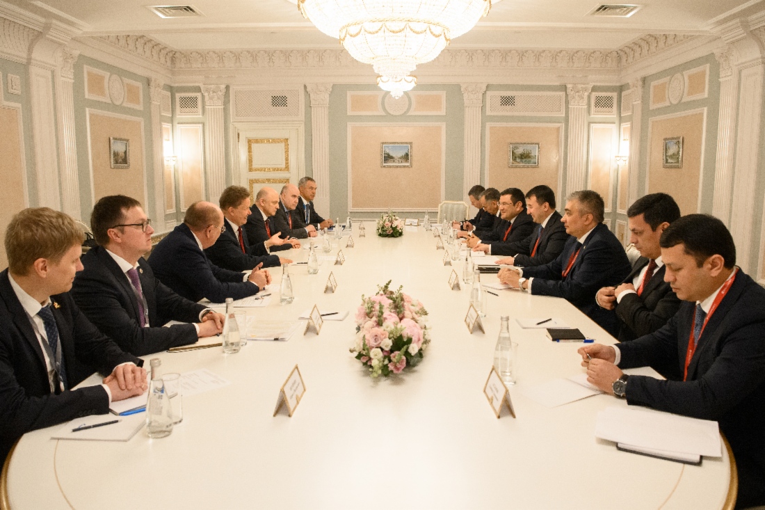 Gazprom und Usbekistan behandelten russische Gaslieferungen