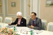 Arbeitstreffen zwischen dem Vorstandsvorsitzenden der Srei, Hemant Kanoria (rechts), und Alexey Miller im Rahmen des Petersburger Internationalen Wirtschaftsforums 2018