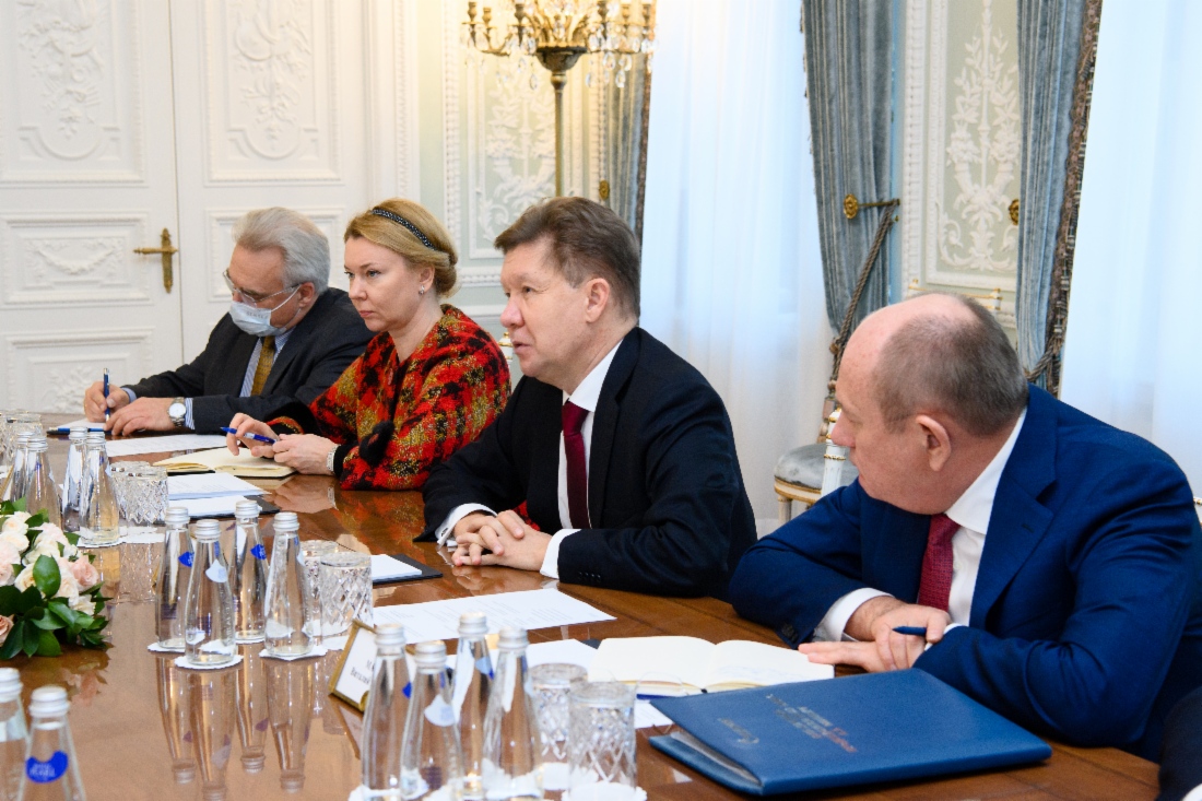 Arbeitstreffen zwischen Alexey Miller und dem ersten stellvertretenden Ministerpräsidenten der Republik Kasachstan, Roman Sklyar, sowie dem kasachischen Energieminister Bolat Akchulakov