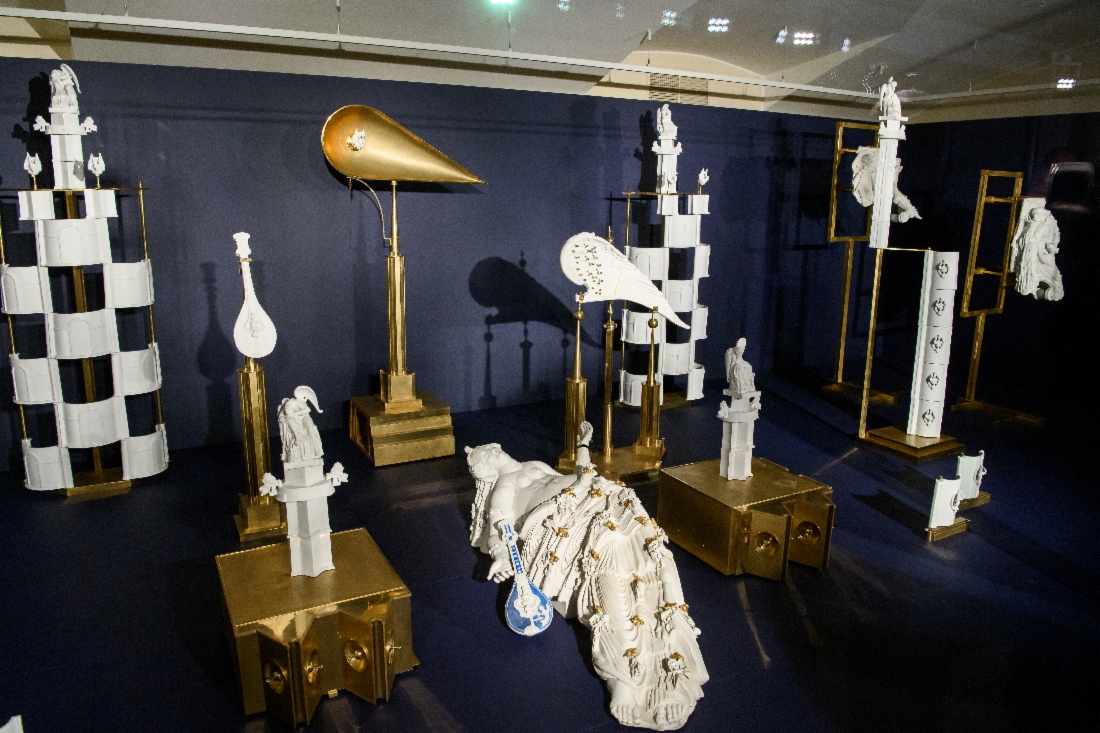Mit Gazprom-Unterstützung öffnete in der Eremitage die neue Dauerausstellung „Porzellanplastik von Inna Olevskaya“ ihre Pforten