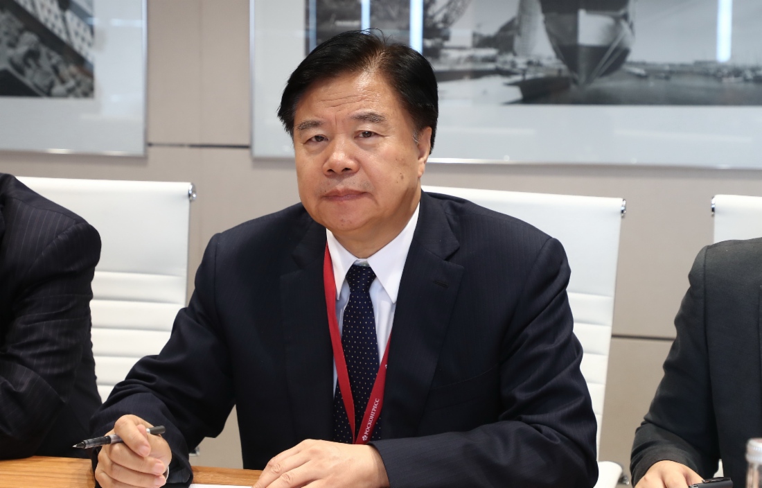 Arbeitstreffen zwischen dem Verwaltungsratsvorsitzenden der CNPC, Wang Yilin, und Alexey Miller im Rahmen des IV. Östlichen Wirtschaftsforums in Wladiwostok