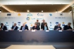 Vorstandsvorsitzender der Wintershall Holding GmbH, Mario Mehren, Vorstandsmitglied der Shell, Maarten Wetselaar, CEO der Nord Stream 2 AG, Matthias Warnig, Alexey Miller, CEO der ENGIE SA, Isabelle Kocher, Vorstandsvorsitzender der Uniper SE, Klaus Schäfer, und Vorstandsvorsitzender der OMV AG, Rainer Seele, unterzeichneten Finanzierungsvereinbarungen zum Projekt der Pipeline Nord Stream 2