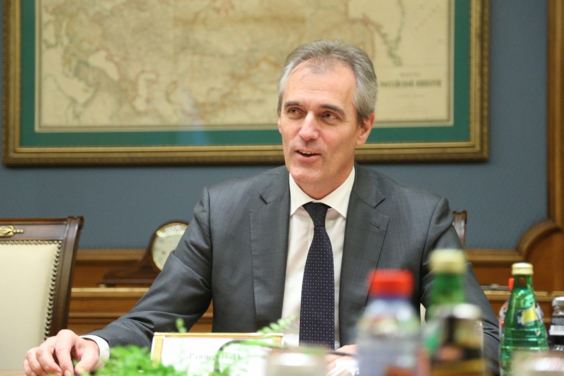 Vorstandsvorsitzender der OMV AG, Rainer Seele, während des Treffens mit Alexey Miller
