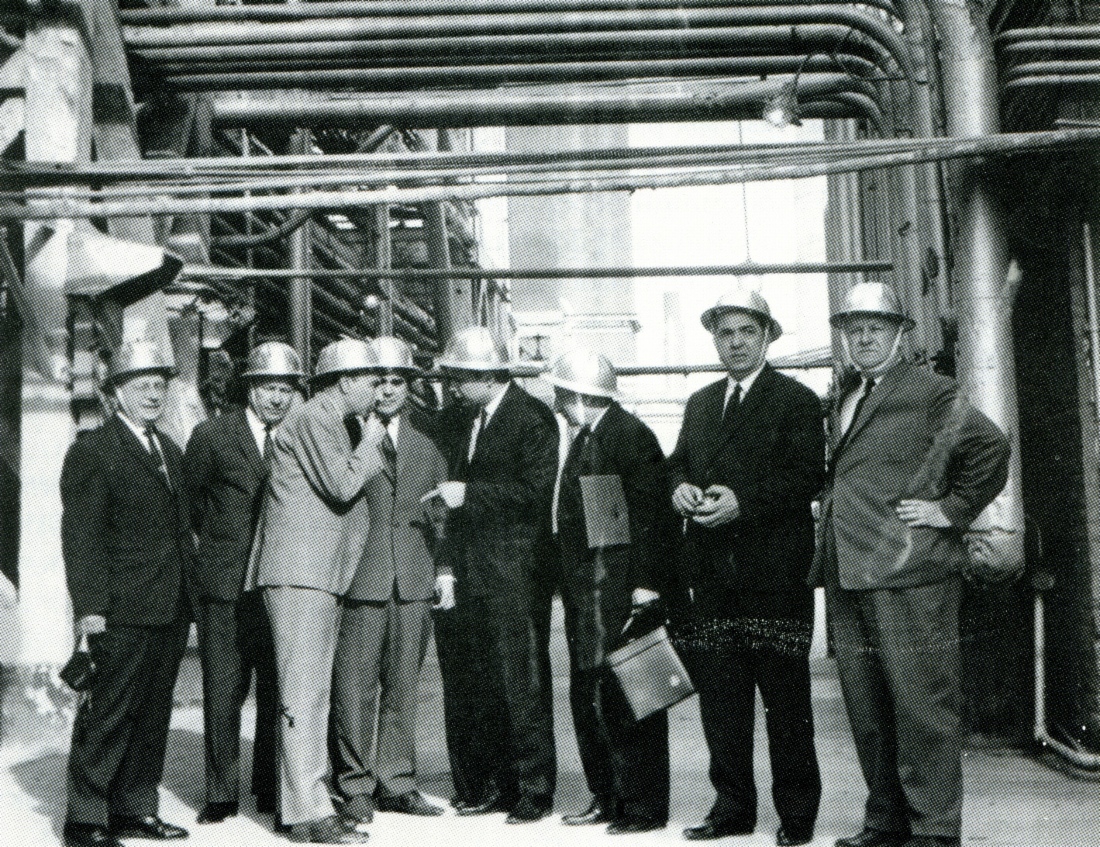 Im Gasverarbeitungswerk Nischnewartowsk, 1970