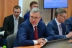 Gazprom-Delegation mit dem Vorstandsmitglied und Departmentleiter Vyacheslav Mikhalenko an der Spitze nahm in der Werft des Gorki-Werkes Selenodolsk (Republik Tatarstan) an der feierlichen Zeremonie anlässlich der Stapellegung des ersten Fahrgastschiffes in Russland Chaika LNG, das mit verflüssigtem Erdgas betrieben wird, teil